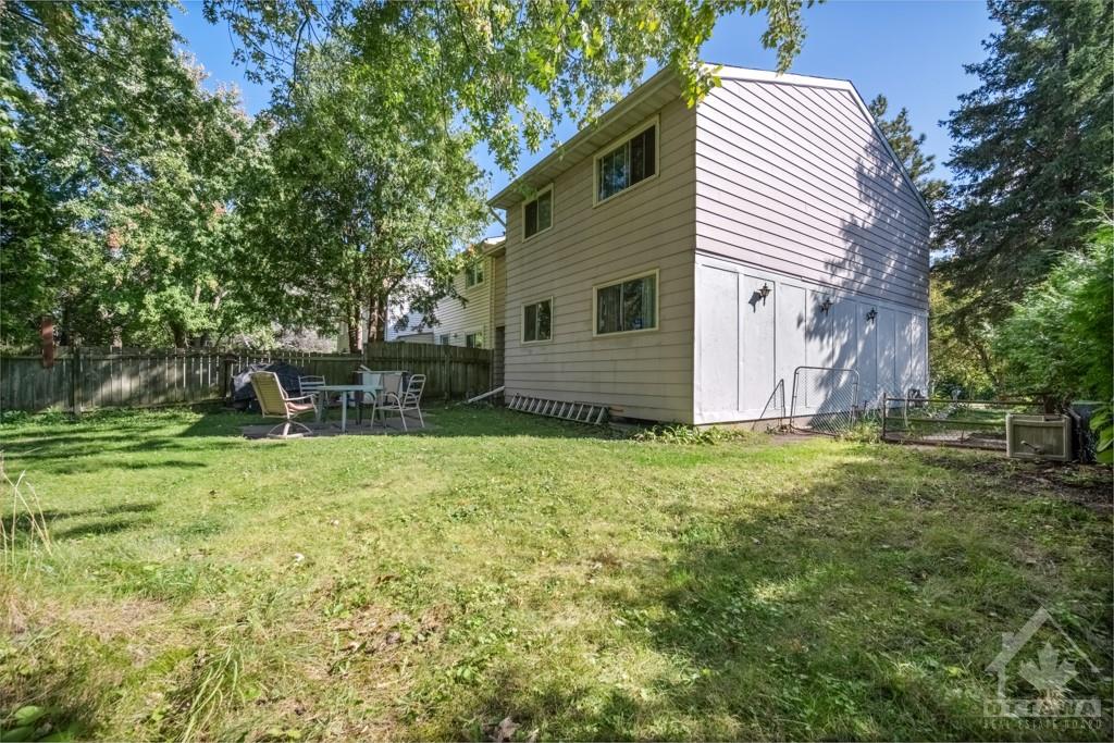 2492 AUTUMN Hill