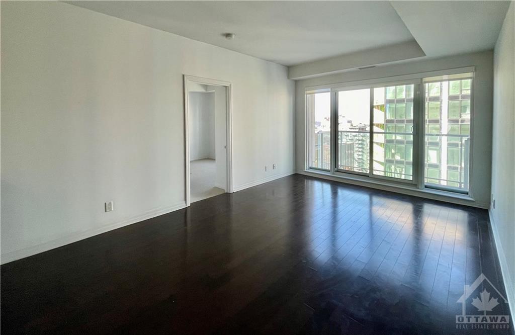 242 RIDEAU Street, #1802