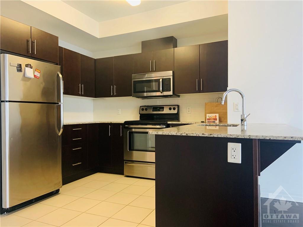 242 RIDEAU Street, #1802
