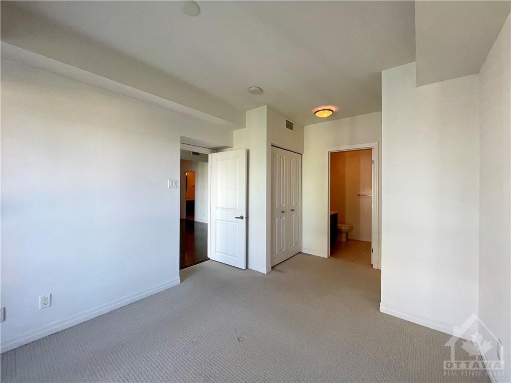 242 RIDEAU Street, #1802