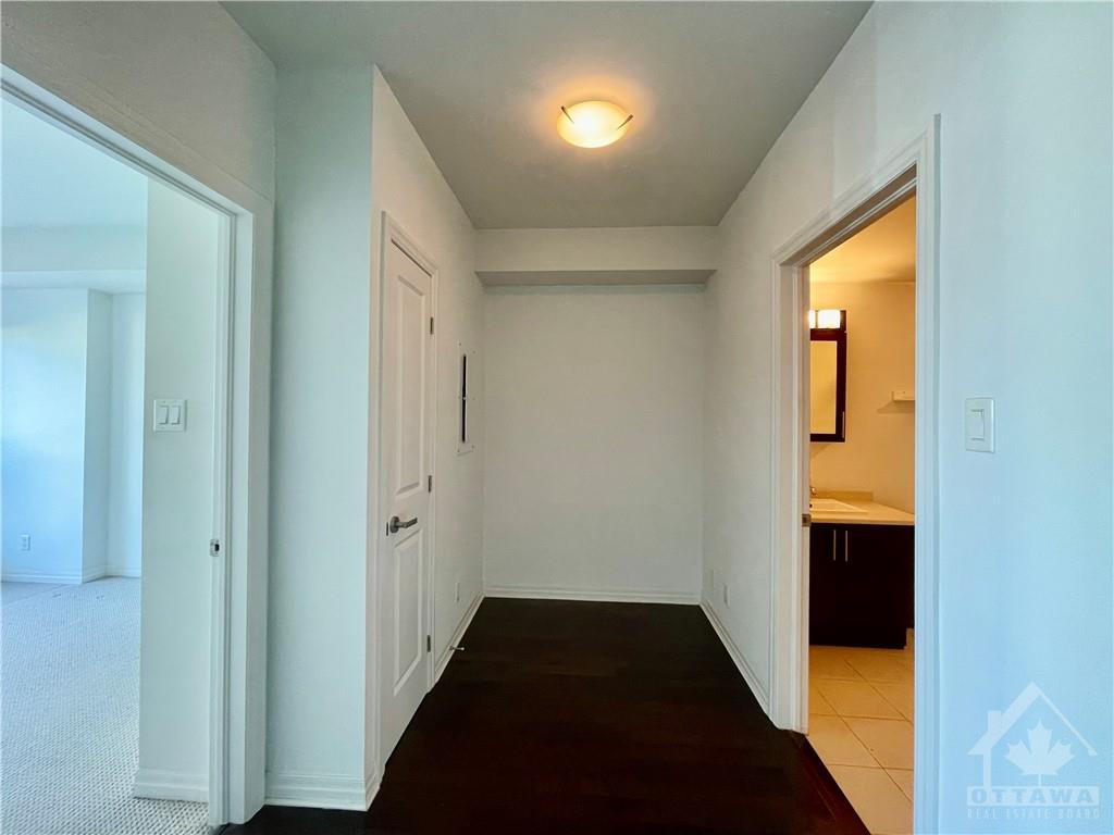 242 RIDEAU Street, #1802