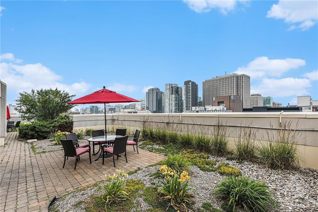 138 SOMERSET Street W, #1112