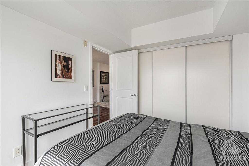 138 SOMERSET Street W, #1112