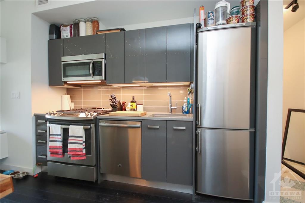 224 LYON Street, #815