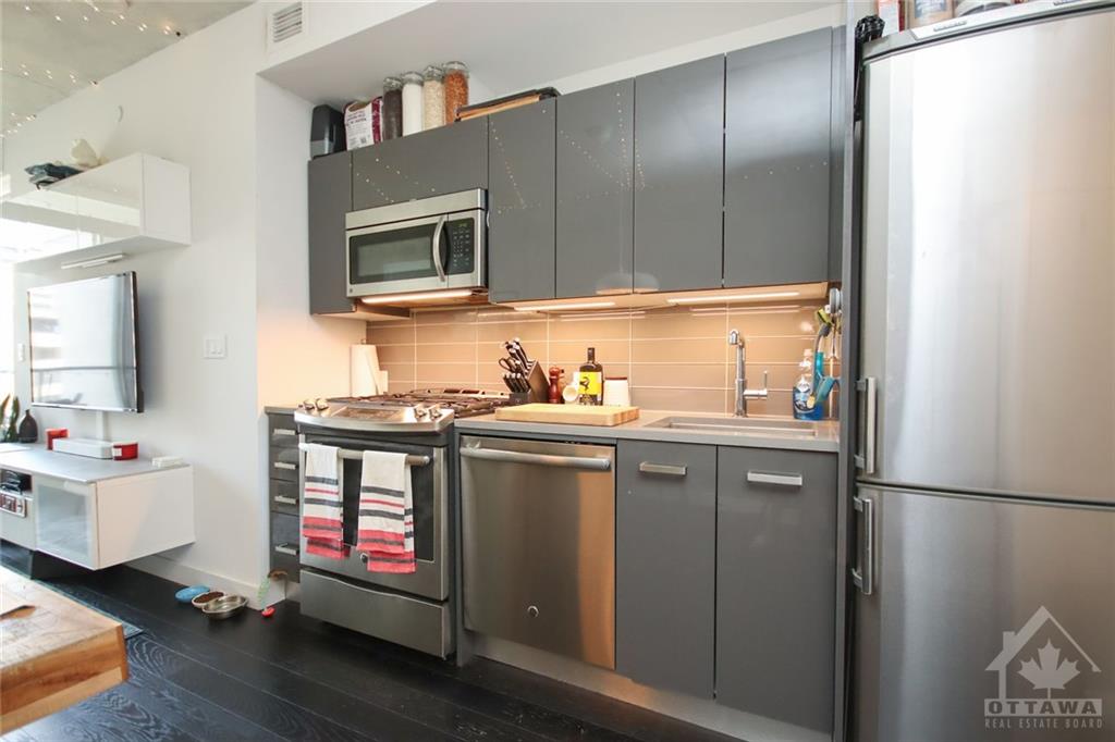 224 LYON Street, #815