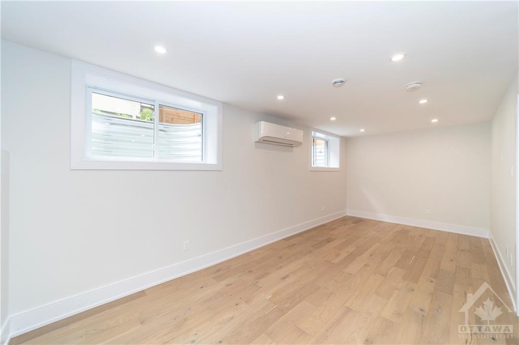 185 CARLETON Avenue, #B