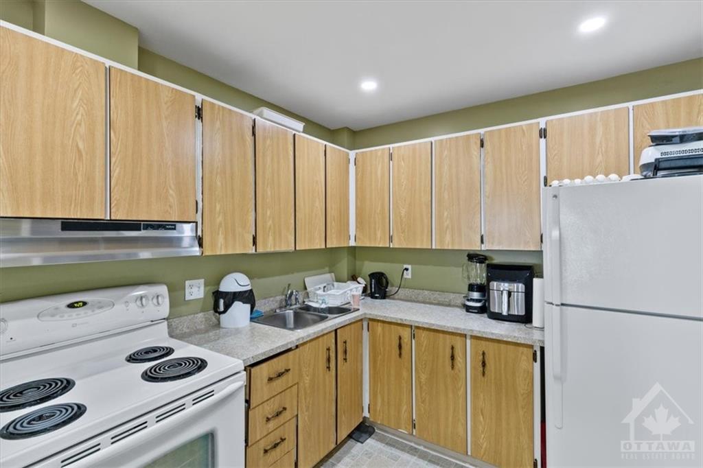 3415 UPLANDS Drive, #93