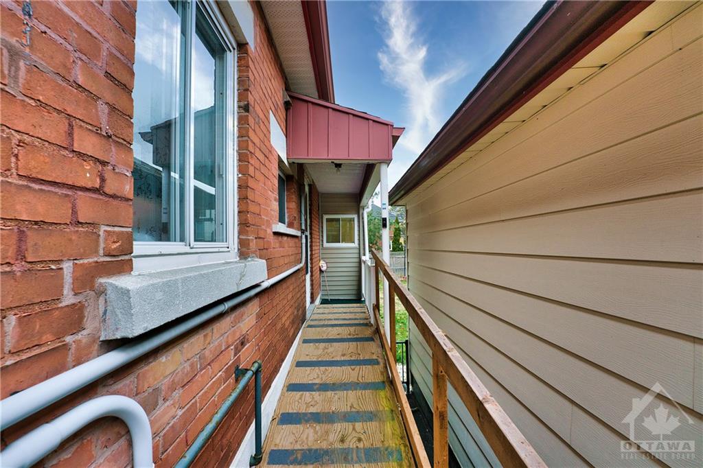 166 MCGILLIVRAY Street, #2