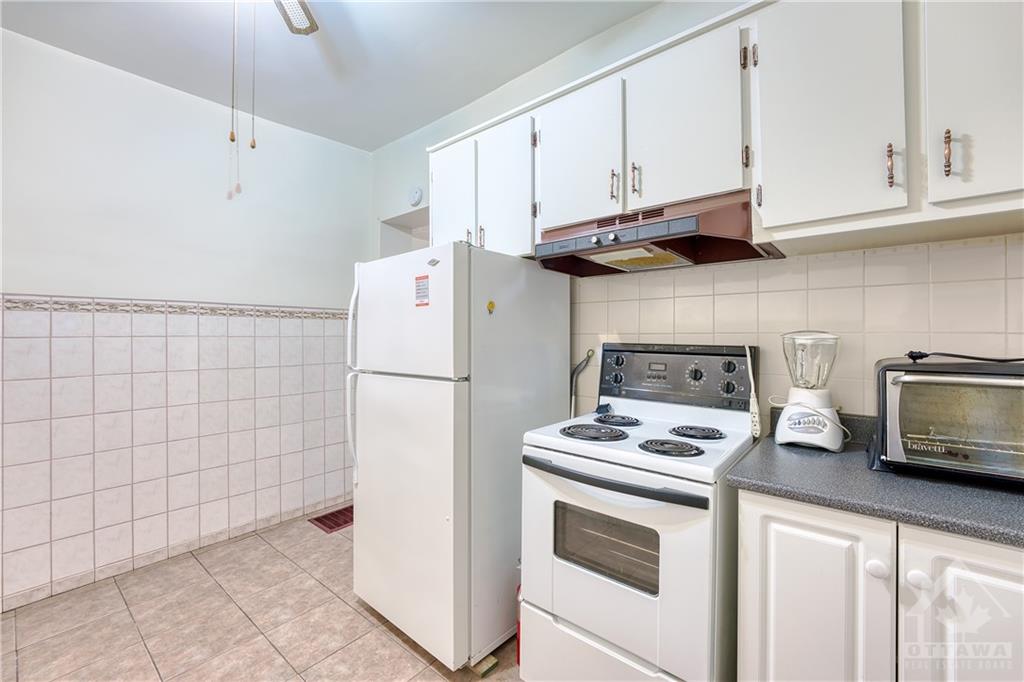 166 MCGILLIVRAY Street, #2