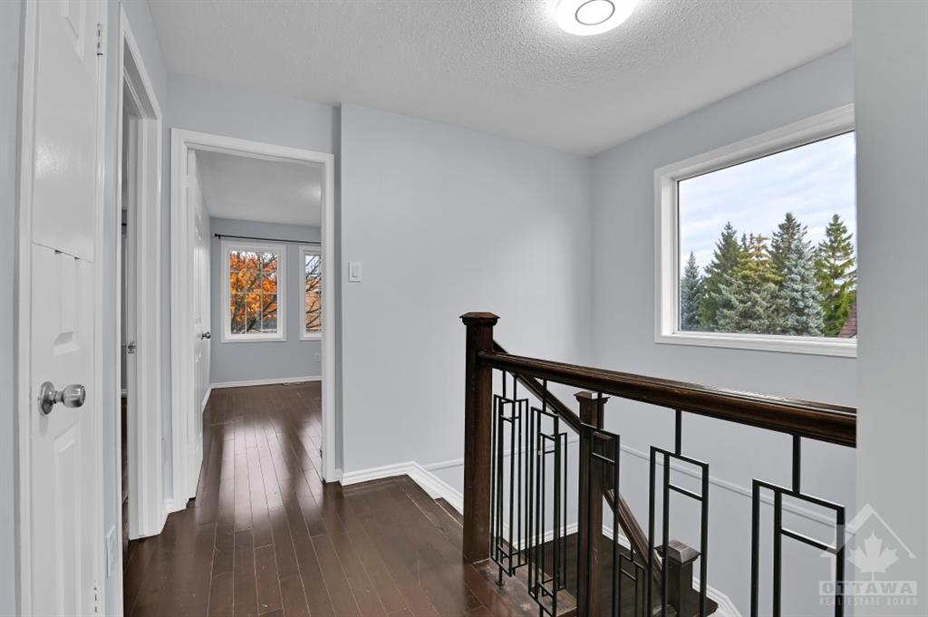 123 CRESTHAVEN Drive