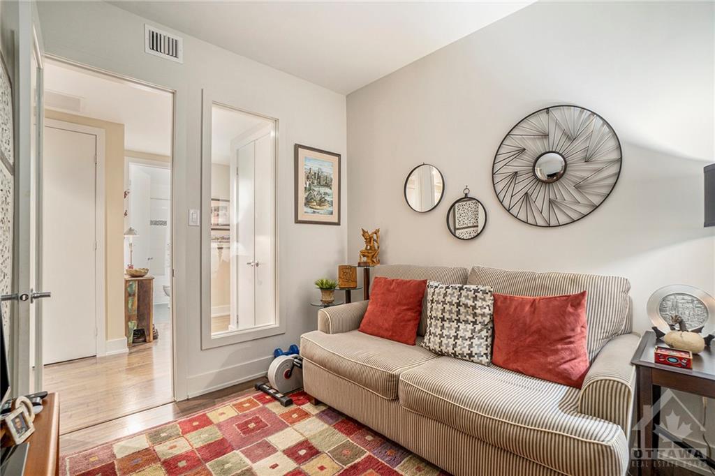131 HOLLAND Avenue, #407