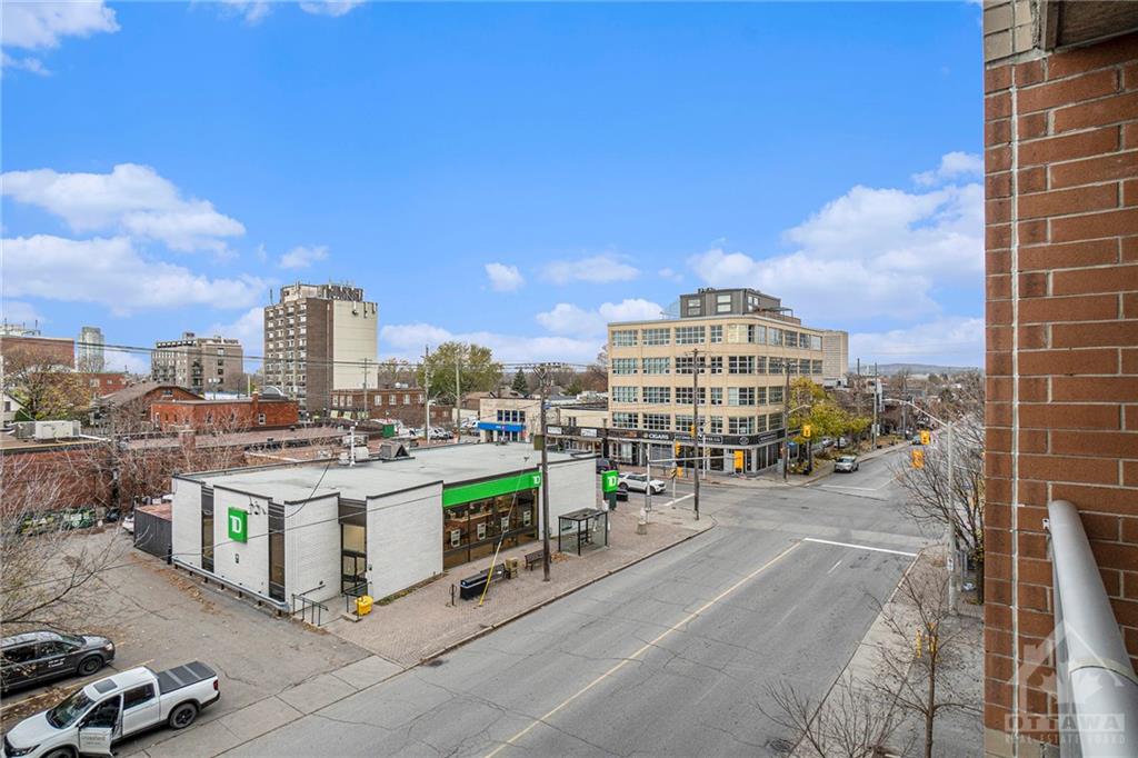 131 HOLLAND Avenue, #407