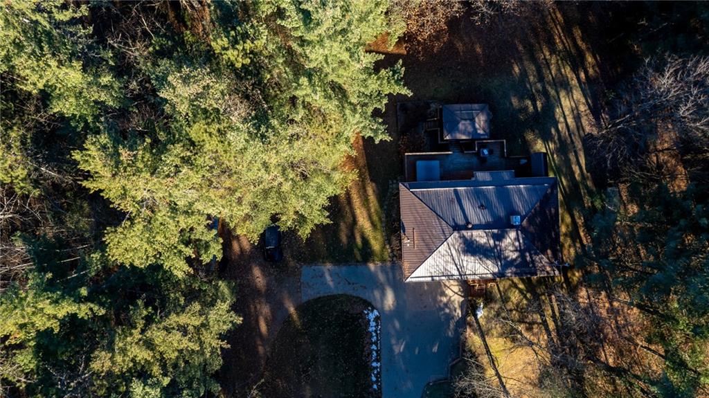 1008 BLACK BAY Road