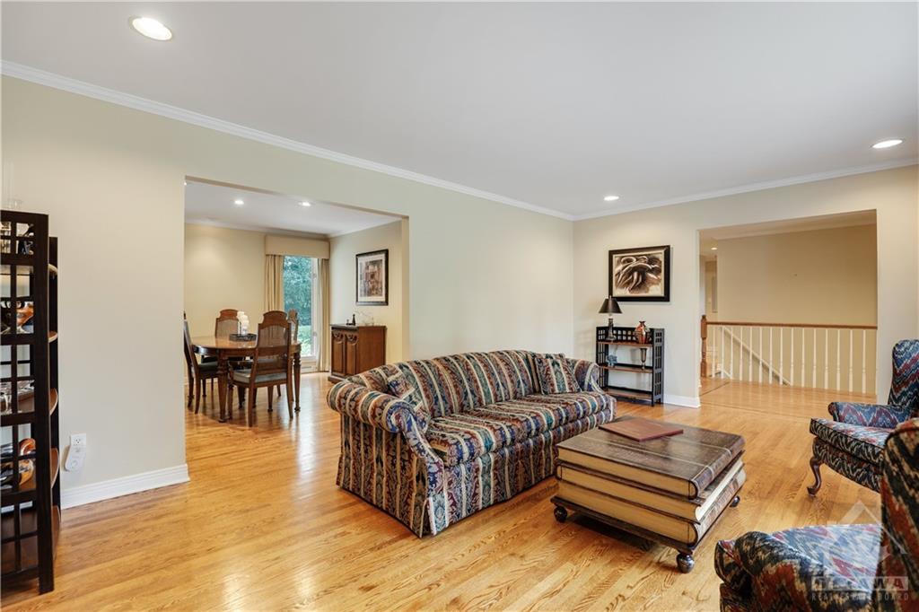 1781 RHODES Crescent