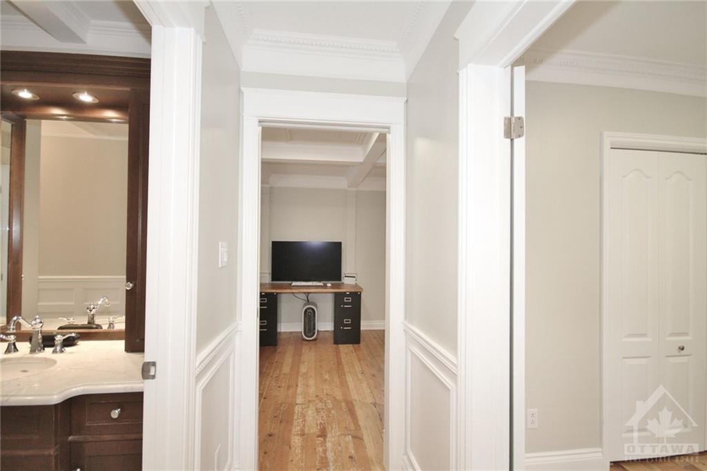 5437 OSGOODE MAIN Street