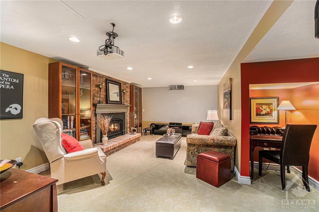 344 RIVER RIDGE Crescent