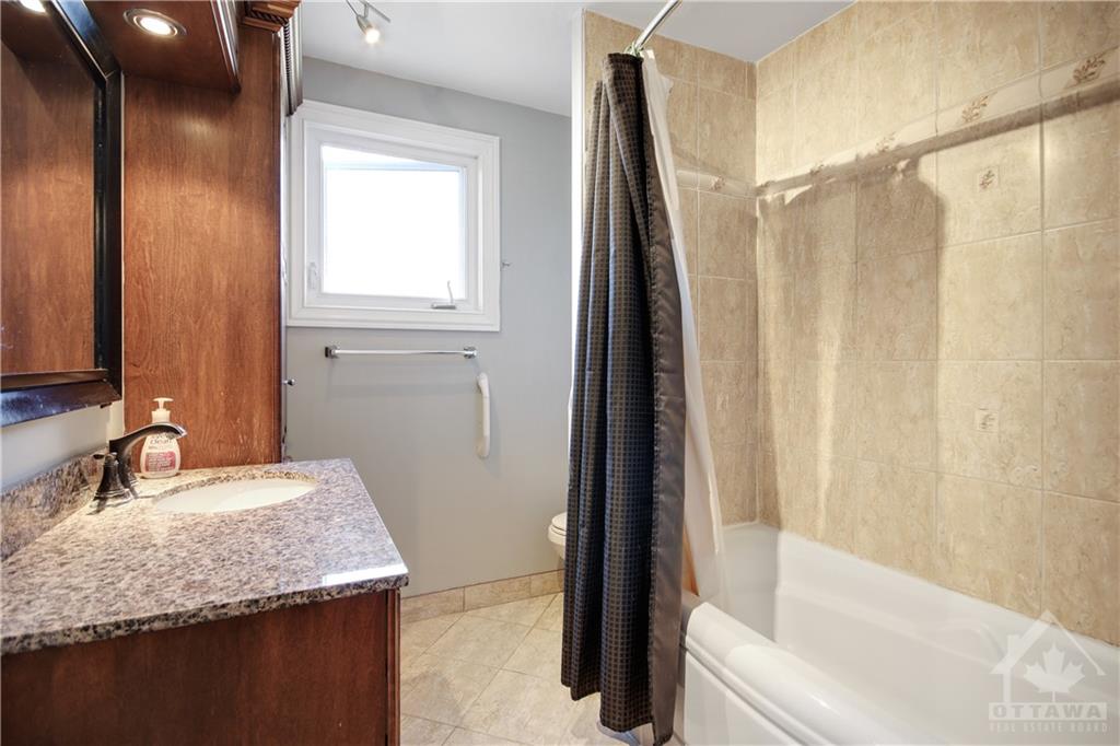 955 KEVIN Crescent