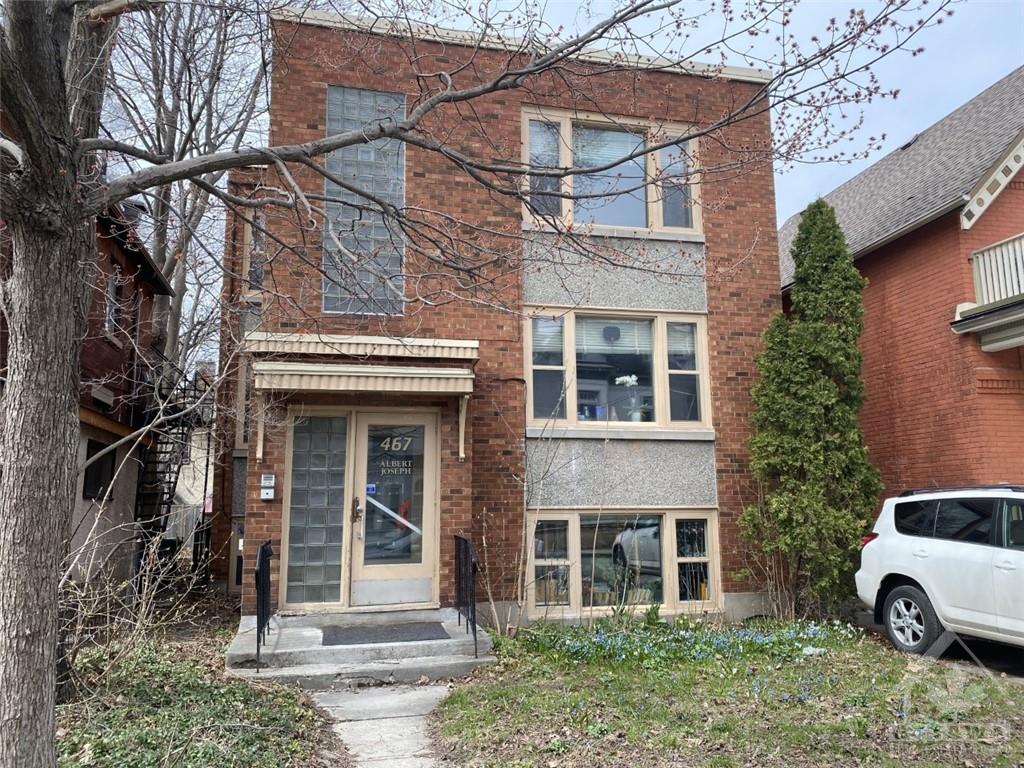 467 BESSERER Street