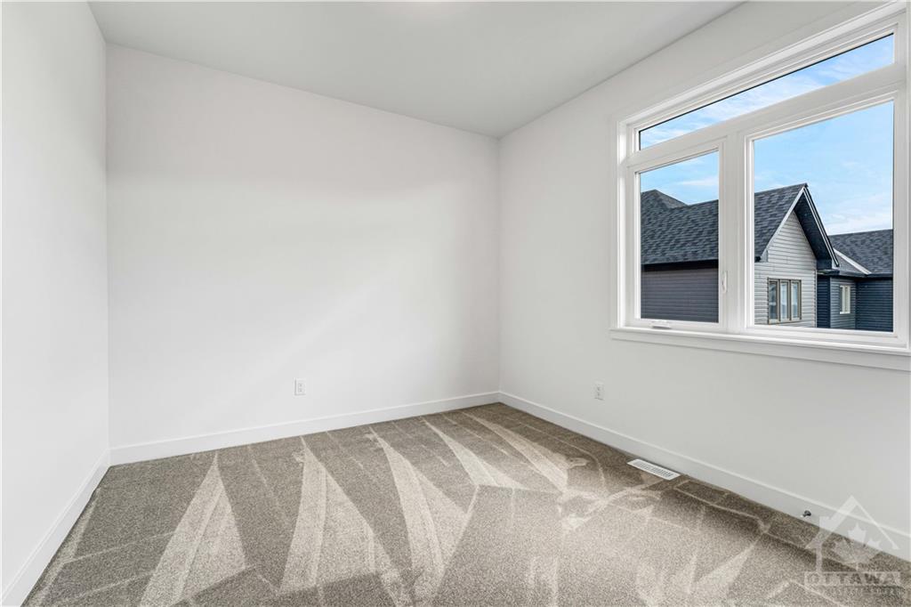 615 KENABEEK Terrace