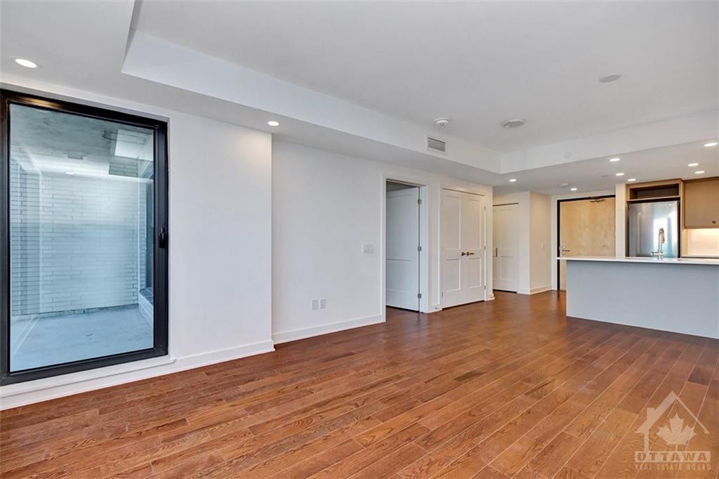 340 QUEEN Street, #1809