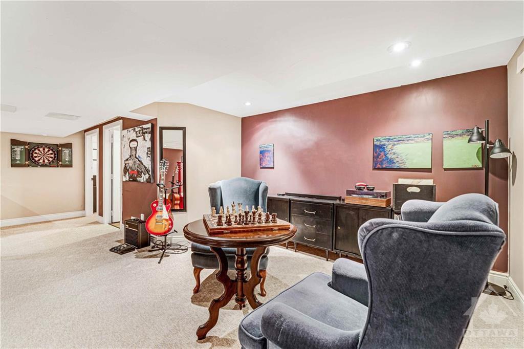 26 PROMENADE Avenue