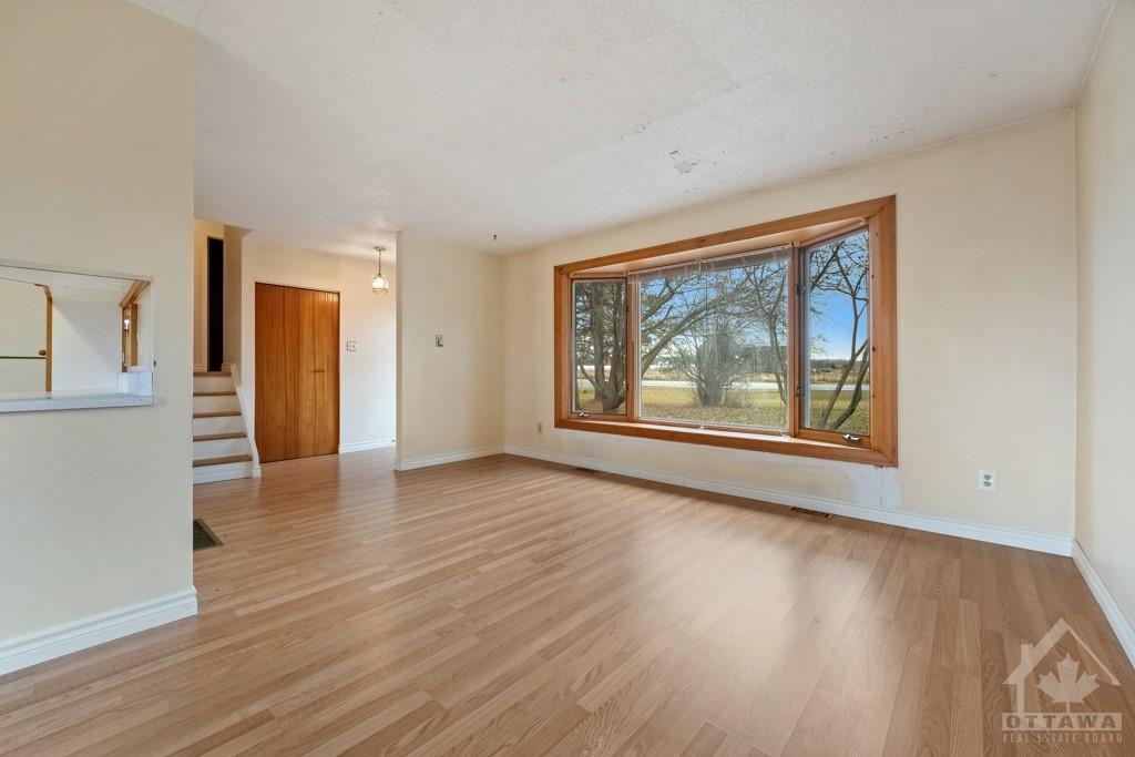 3105 DIAMONDVIEW Road