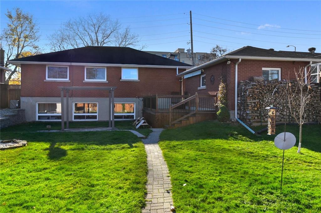 89 STEWART Boulevard