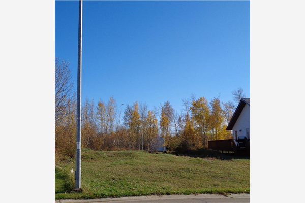 1 Bison Crescent, High Level