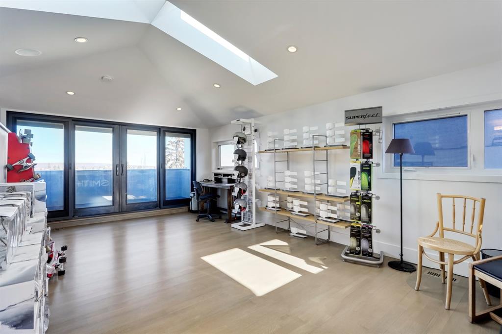 2112 29 Avenue SW, Calgary