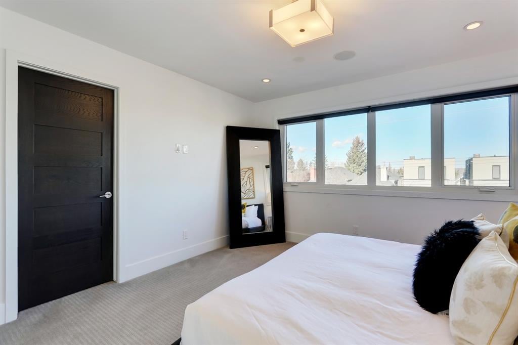 2112 29 Avenue SW, Calgary