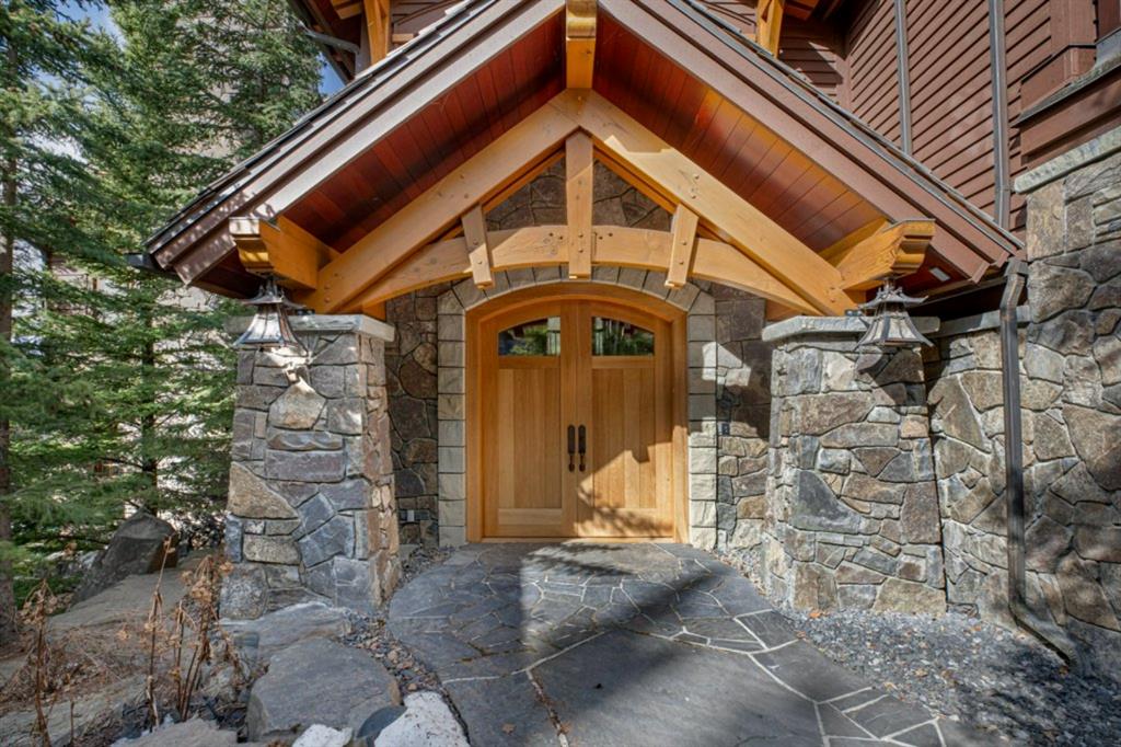 145 Silvertip Ridge
