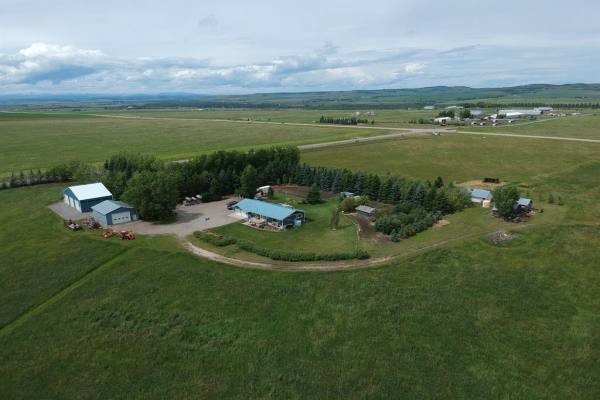 386054 48 Street W, Rural Foothills County