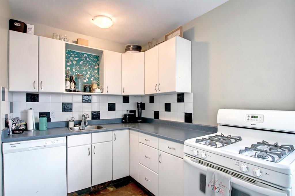 Listing A1220692 - Large Photo # 17