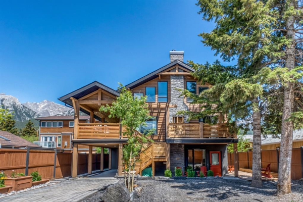 1235 1st Avenue, Canmore
