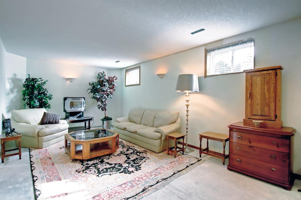 Listing A1229328 - Large Photo # 9