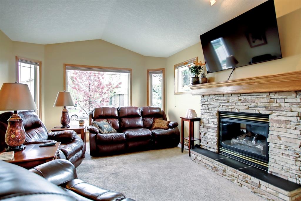 Listing A1229328 - Large Photo # 3