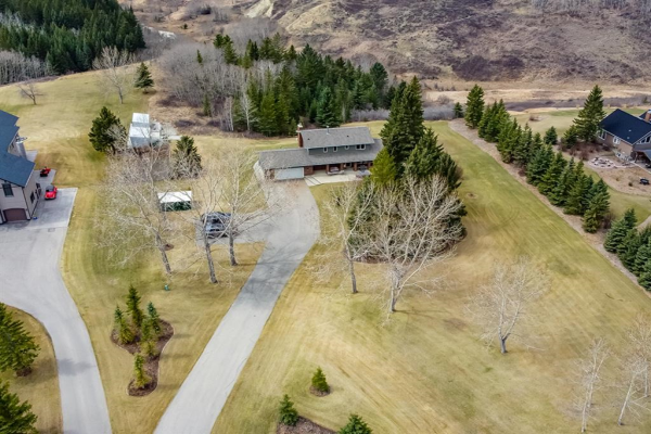 608 Bearspaw Village Road, Rural Rocky View County