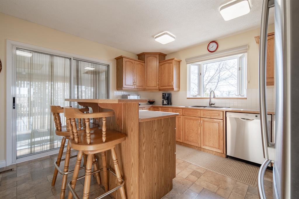 Listing A1255615 - Large Photo # 18