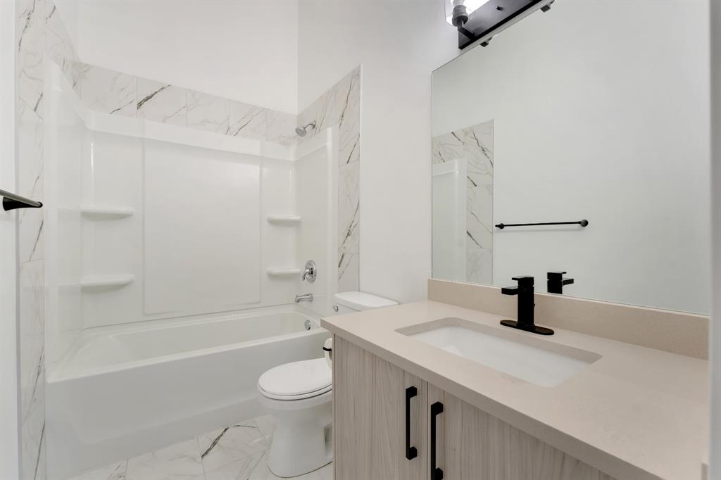 Listing A1256493 - Large Photo # 3