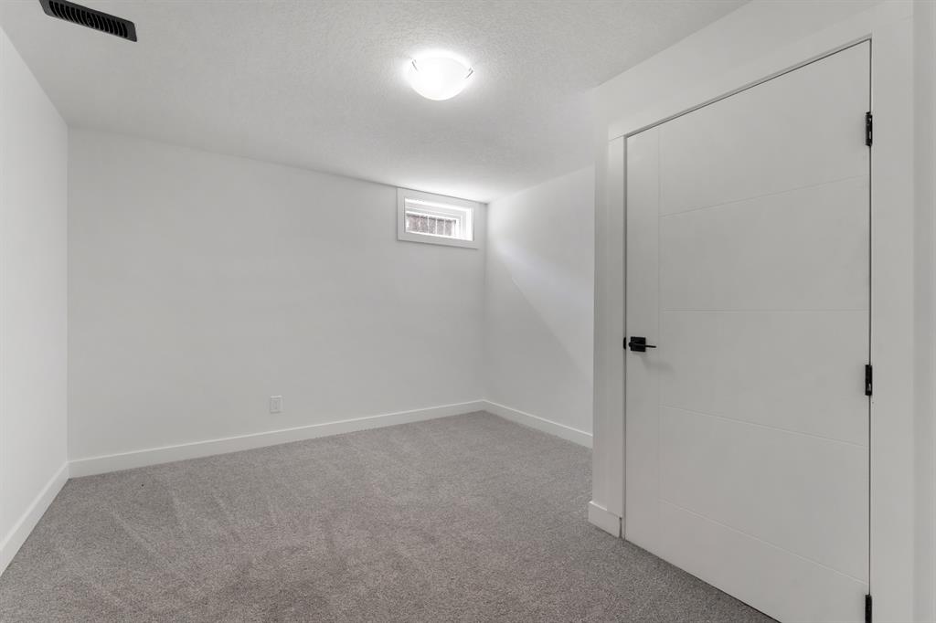 Listing A1256493 - Large Photo # 26