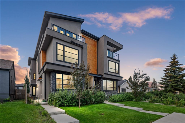 413 25 Avenue NE, Calgary