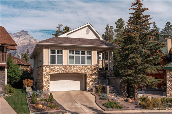107 Lougheed Circle, Banff