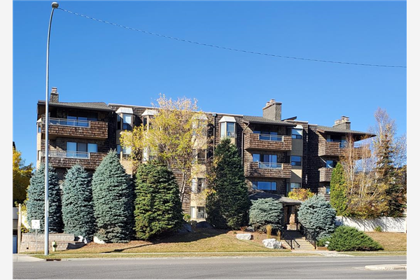 3719C 49 Street NW, Calgary
