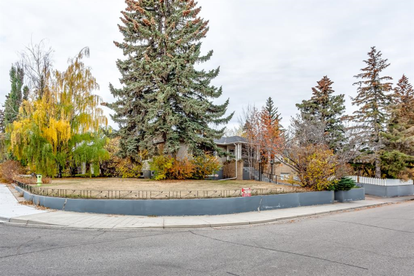 827 Madison Avenue SW, Calgary