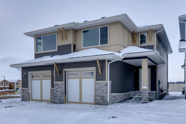 1405 Bayview Point, Airdrie