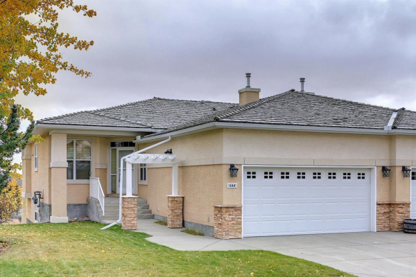 1000 Glenhaven Way, Cochrane