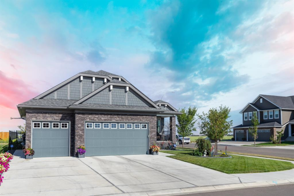 102 kinniburgh Road, Chestermere