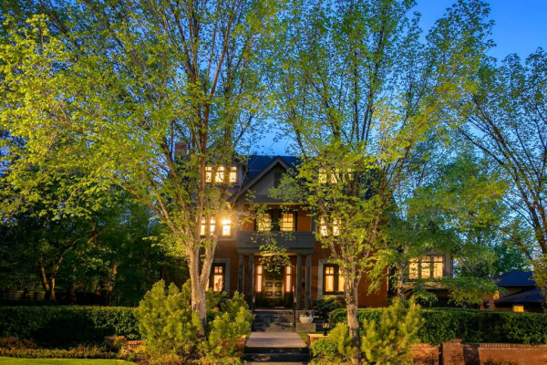 2237 13 Street SW, Calgary