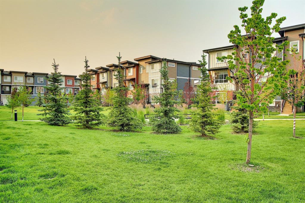 25 Walgrove Walk SE, Calgary