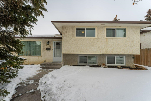 6704 23 Avenue NE, Calgary